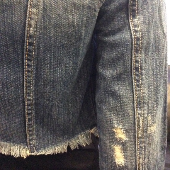 Bethany Mota cropped distressed jean jacket - Picture 7 of 12